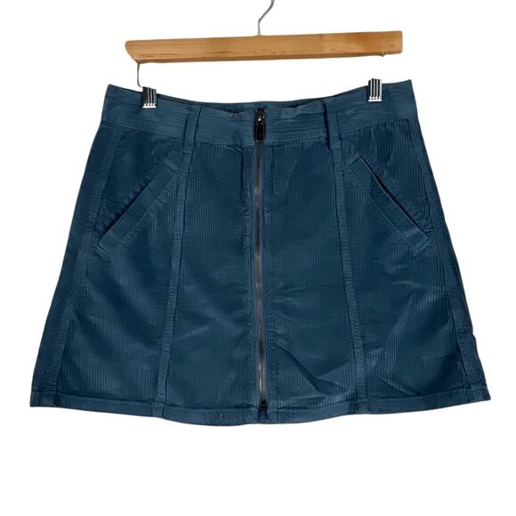 American Eagle Mini Skirt Womens 6 Blue 100% Cotton Pockets Corduroy Zip Front - Picture 1 of 5